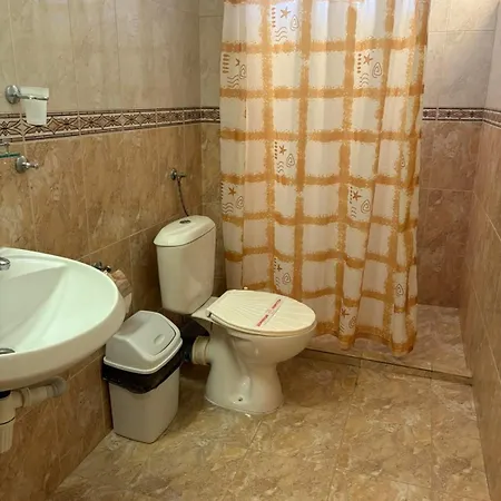 Hotell Family Chris 3*