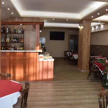 Family Chris فندق سفيتي فلاس