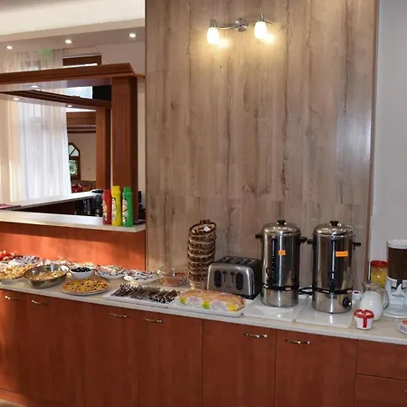 Family Chris سفيتي فلاس